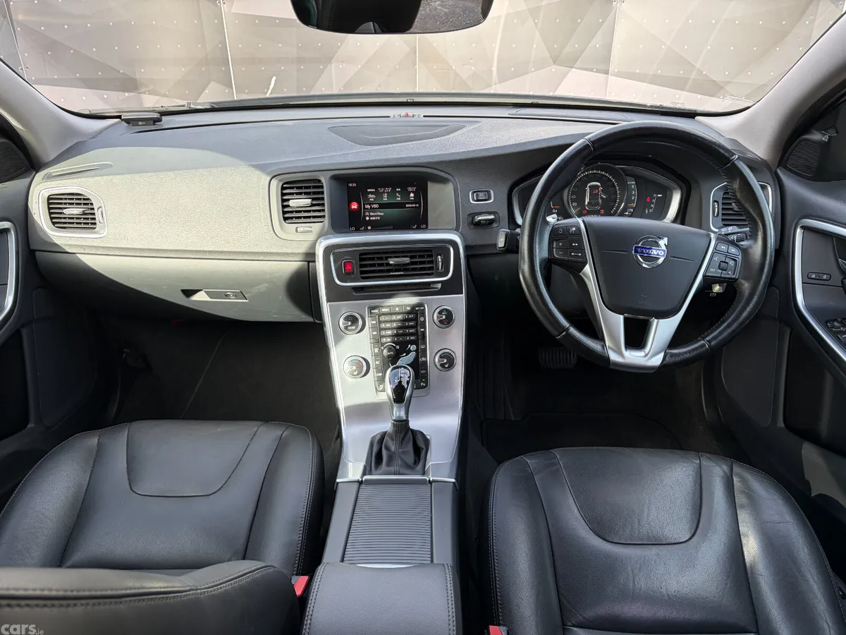 Volvo V60 Estate, Diesel, 2017, Blue