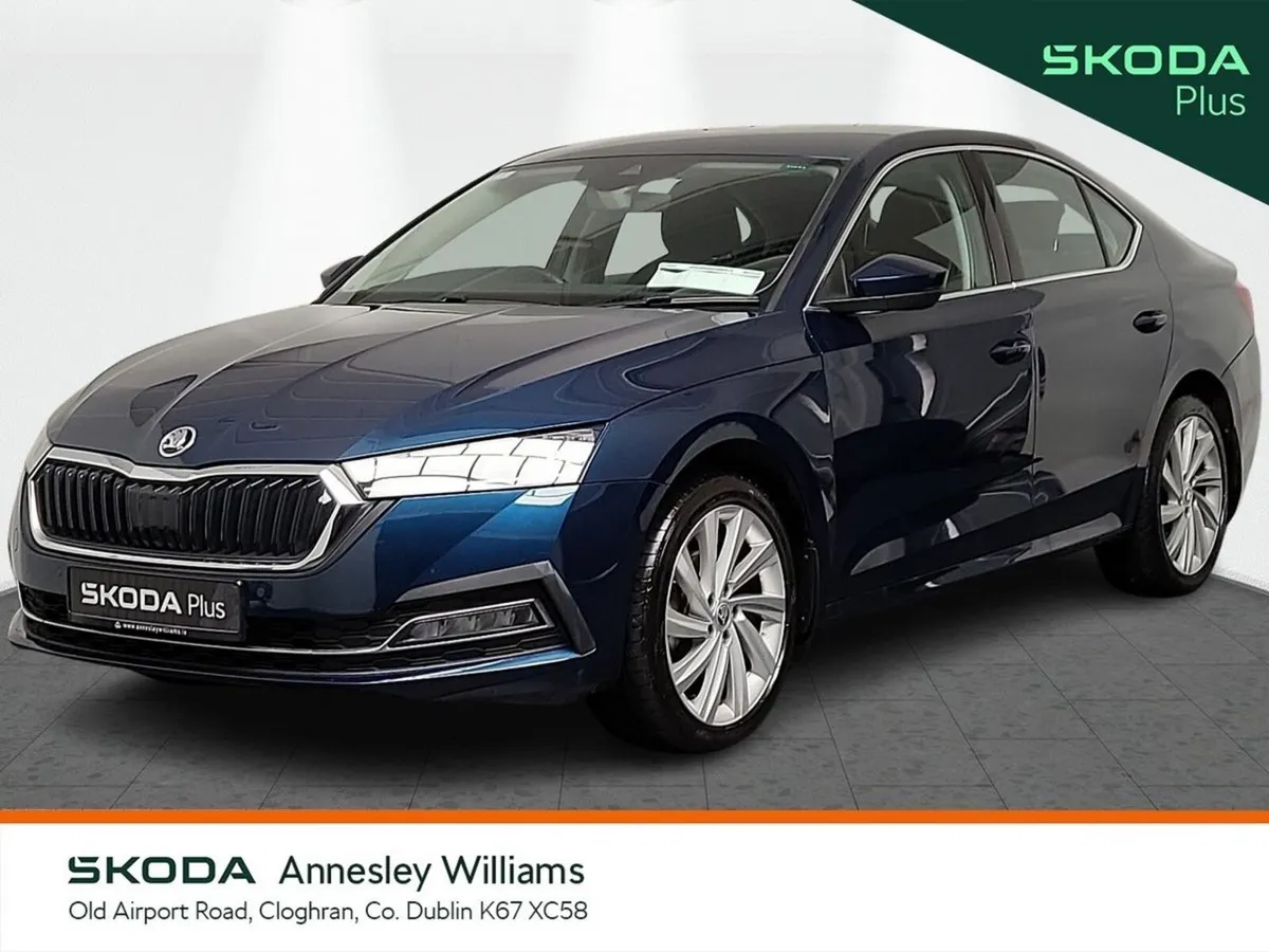 Skoda Octavia Saloon, Diesel, 2024, Blue