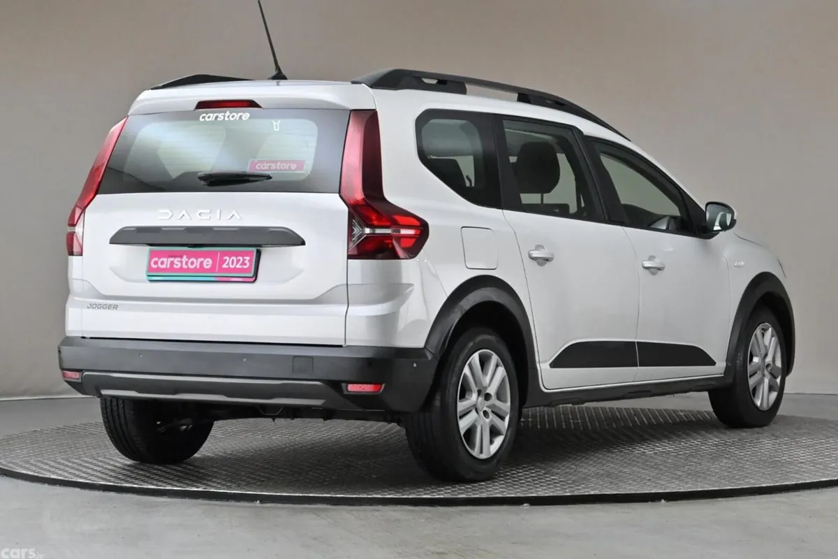 Dacia Jogger MPV, Petrol, 2023, Grey
