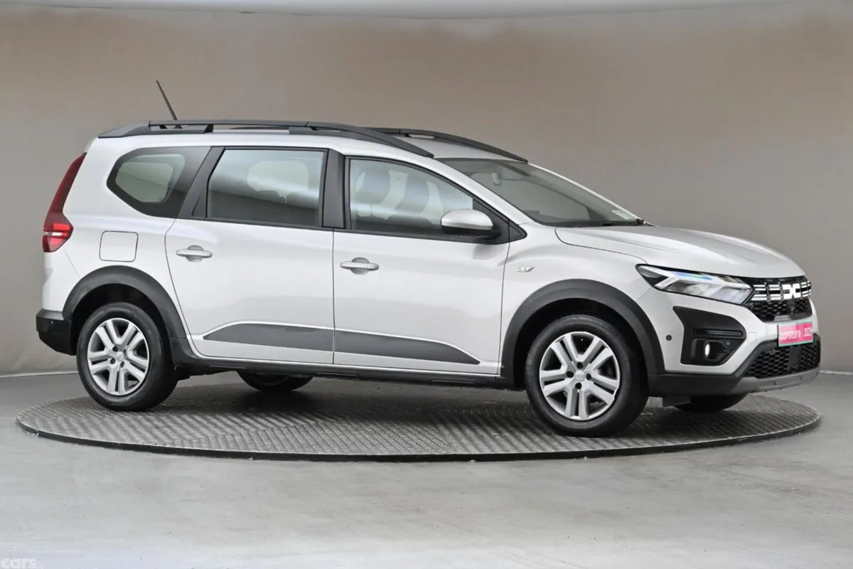 Dacia Jogger MPV, Petrol, 2023, Grey