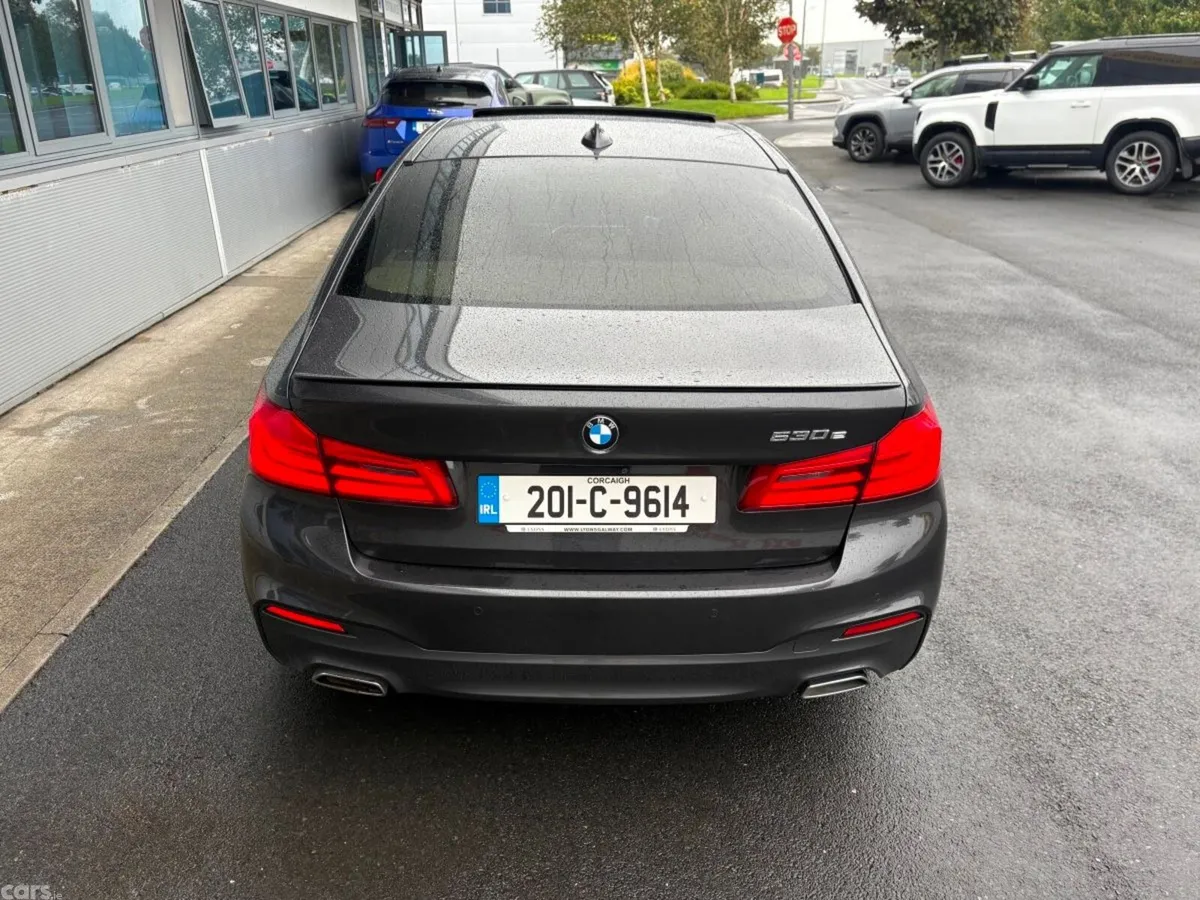 BMW 5-Series Saloon, Petrol Plug-in Hybrid, 2020, Grey