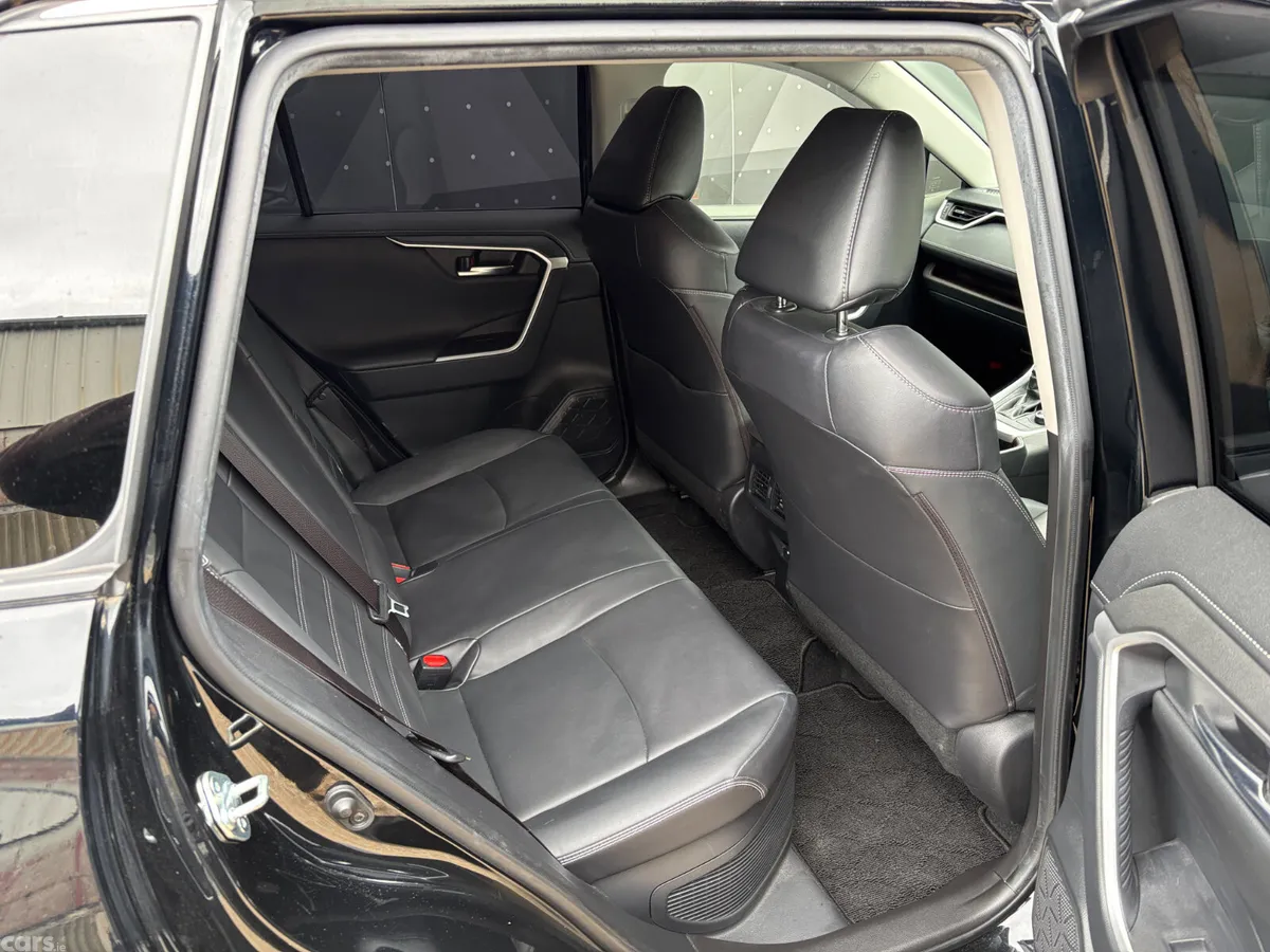 Toyota RAV4 SUV, Petrol Hybrid, 2021, Black