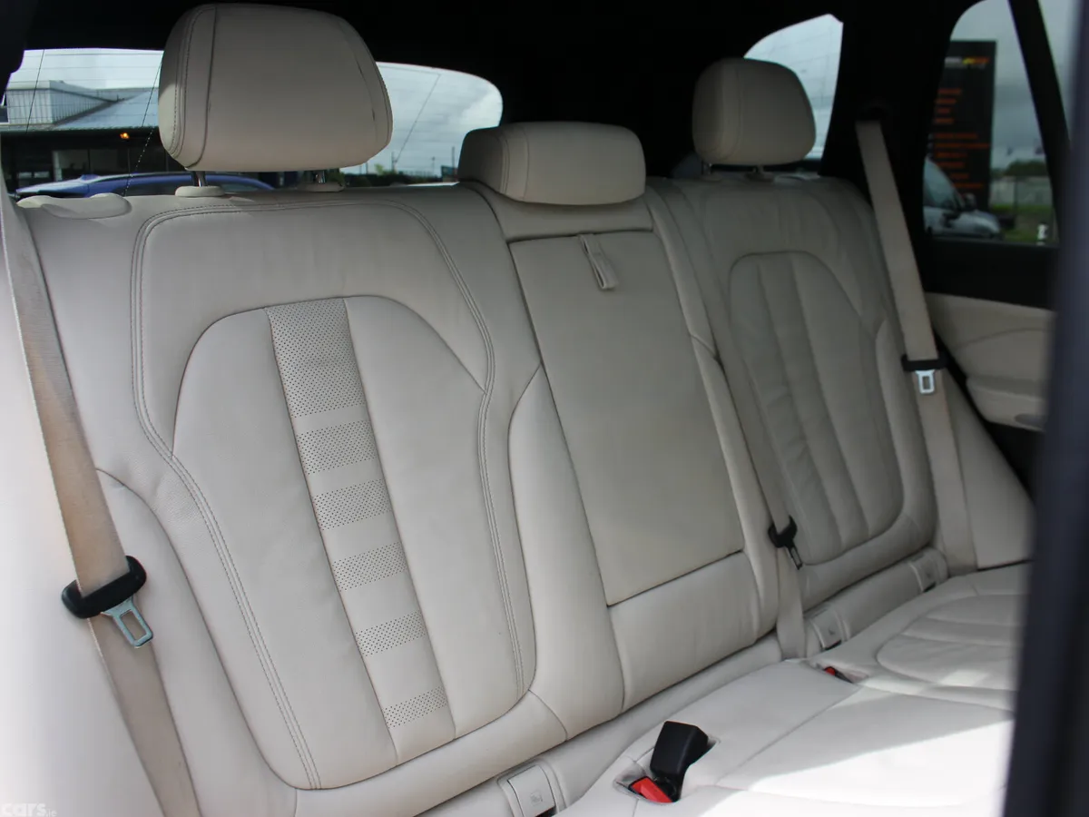 BMW X5 SUV, Petrol Hybrid, 2020, Blue