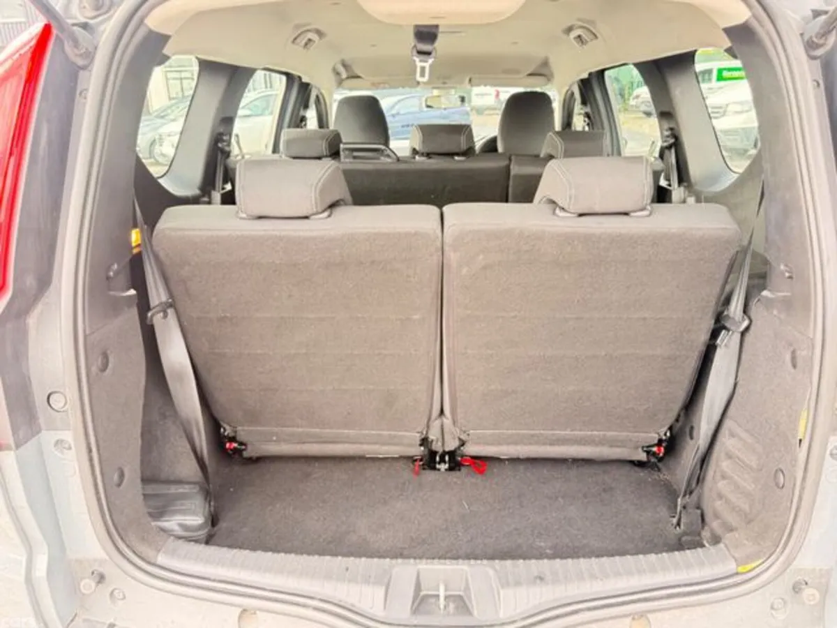 Dacia Jogger MPV, Petrol, 2023, Grey