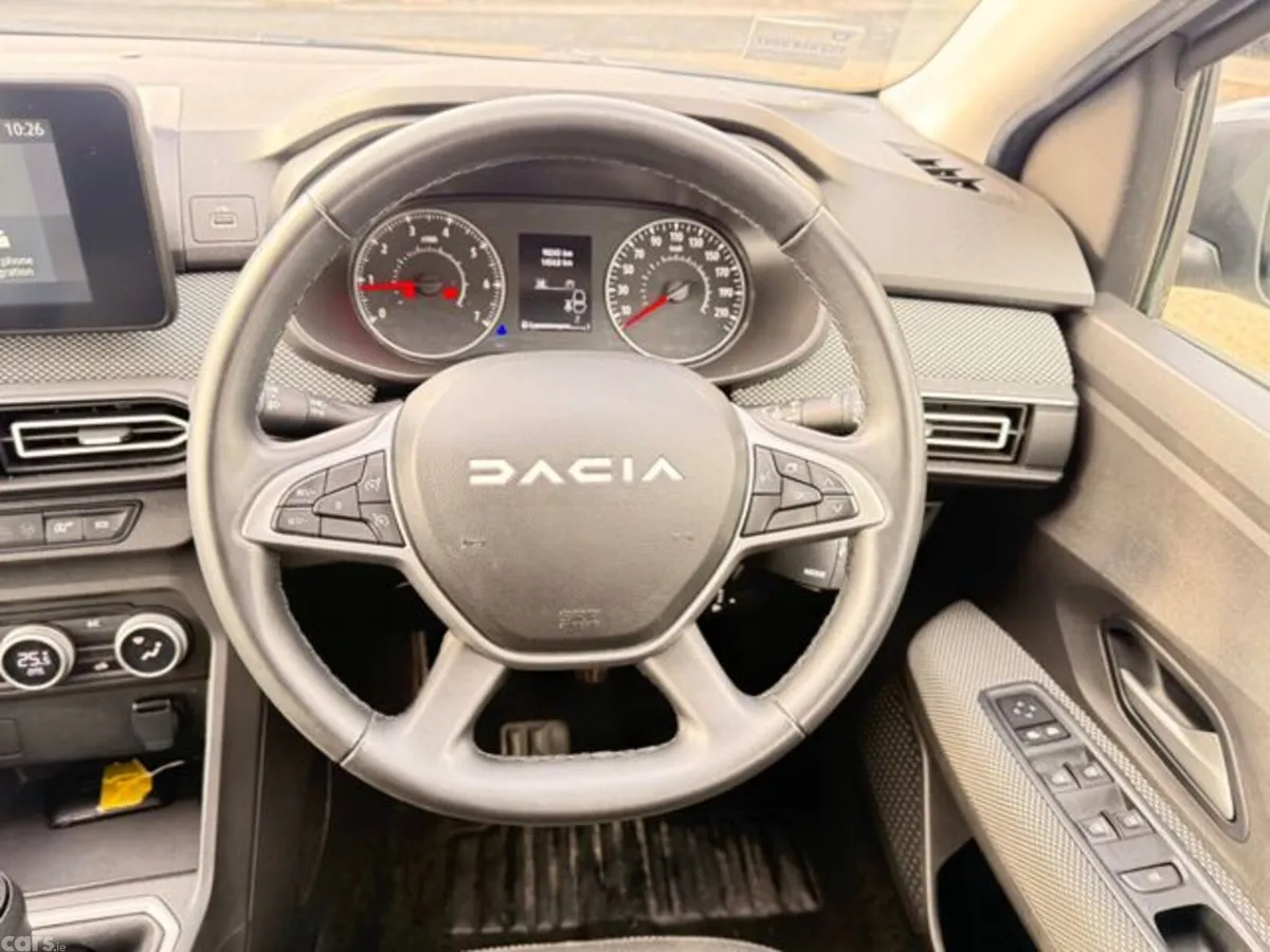 Dacia Jogger MPV, Petrol, 2023, Grey