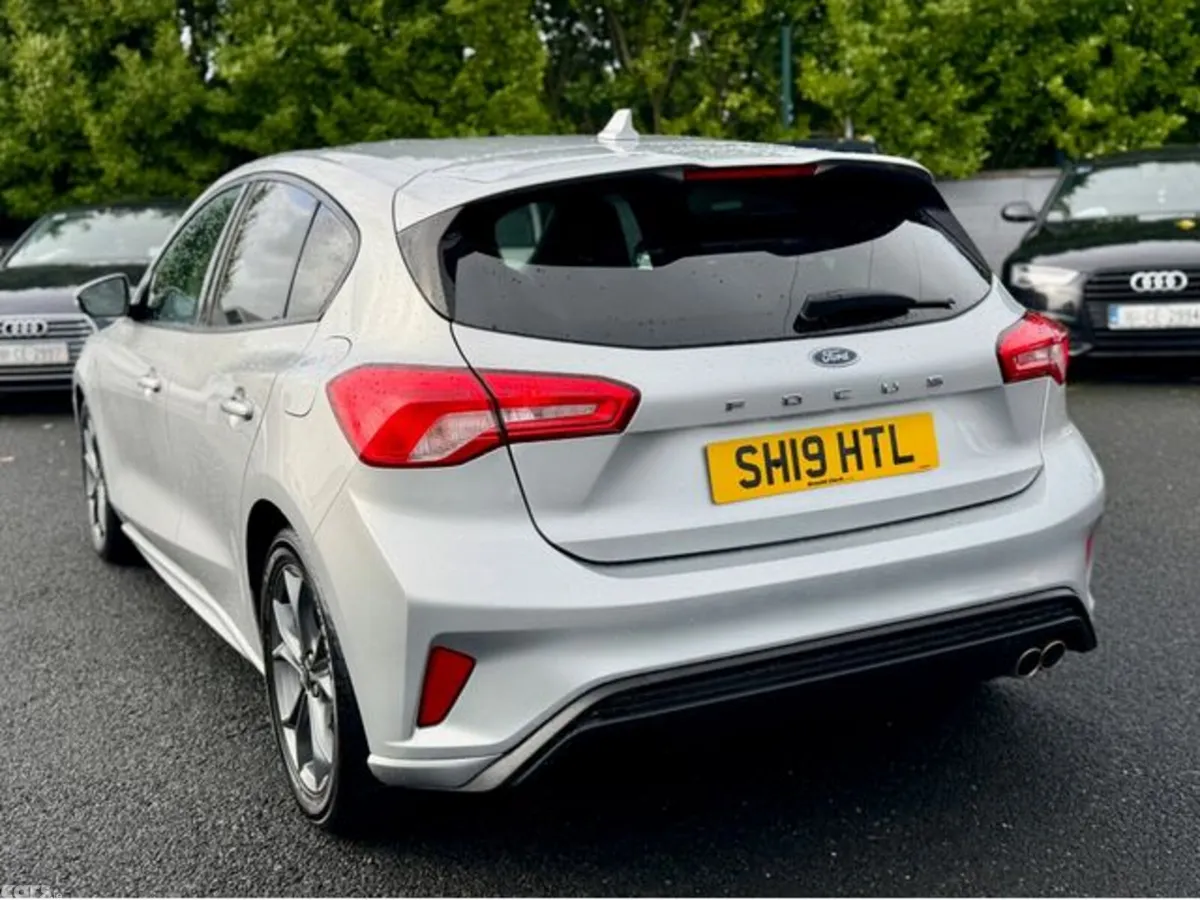 Ford Focus Hatchback, Diesel, 2019, Silver