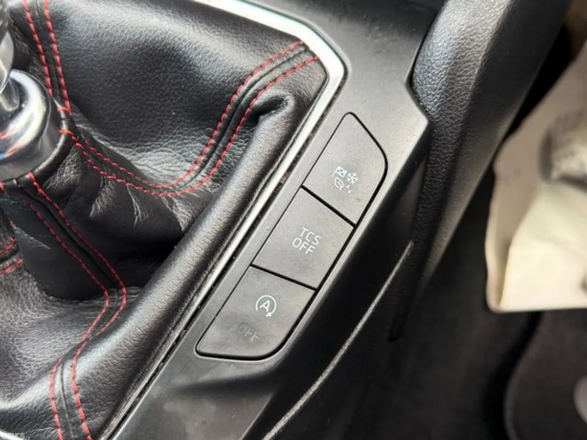 Ford Focus Hatchback, Diesel, 2019, Silver