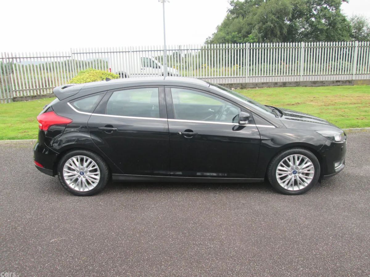 Ford Focus Hatchback, Diesel, 2016, Black