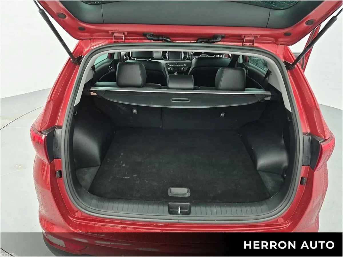 Kia Sportage SUV, Diesel, 2016, Red