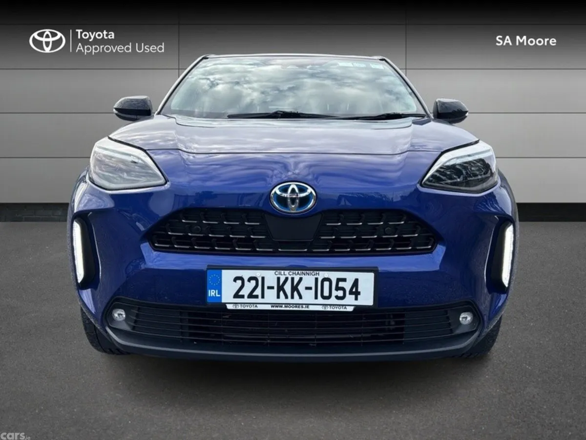 Toyota Yaris Cross Hatchback, Petrol Hybrid, 2022, Blue