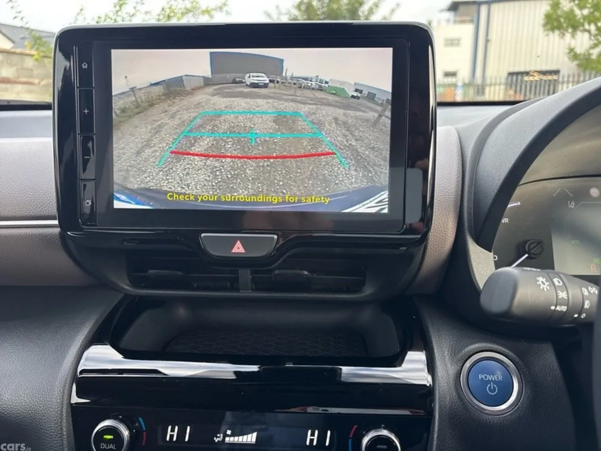 Toyota Yaris Cross Hatchback, Petrol Hybrid, 2022, Blue