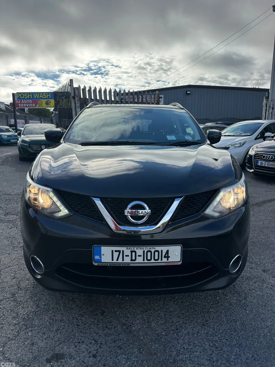 Nissan Qashqai SUV, Diesel, 2017, Black