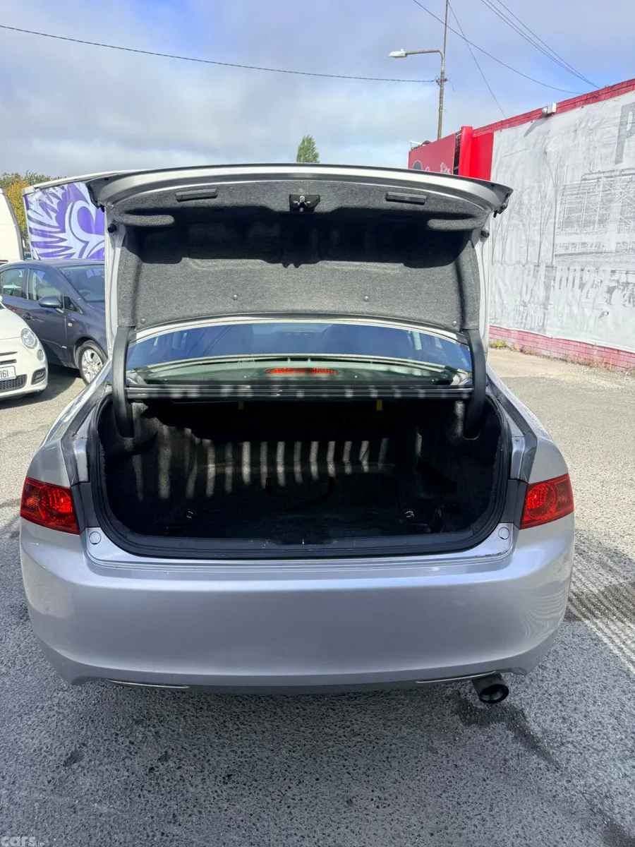 Honda Accord Saloon, Petrol, 2005, Silver