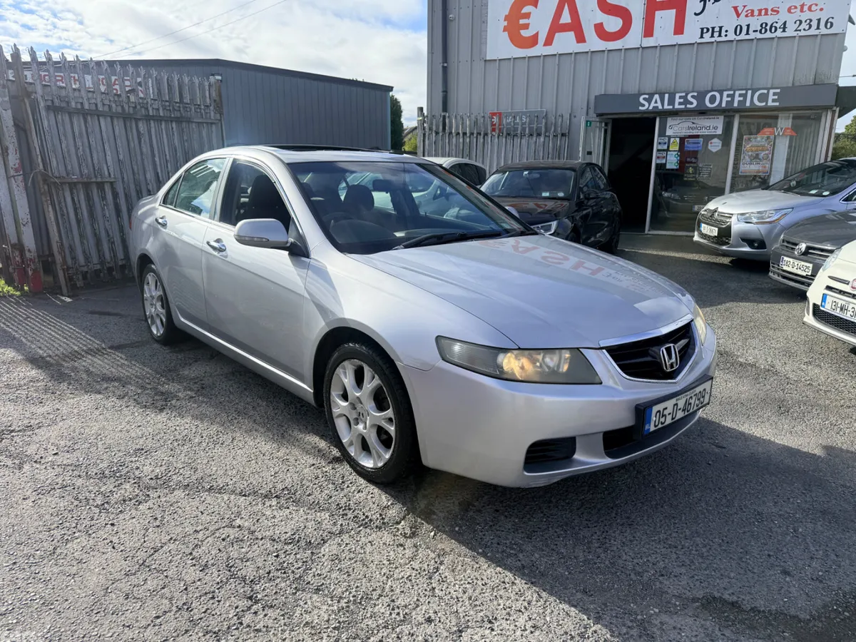 Honda Accord Saloon, Petrol, 2005, Silver