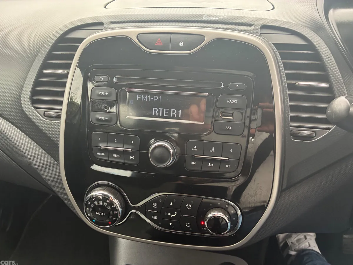 Renault Captur Hatchback, Diesel, 2016, Grey