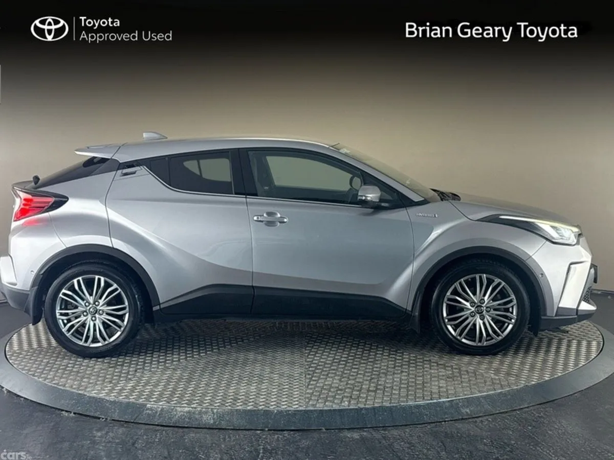 Toyota C-HR SUV, Petrol Hybrid, 2021, Grey