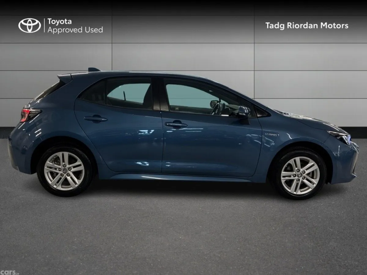Toyota Corolla Hatchback, Petrol Hybrid, 2020, Blue
