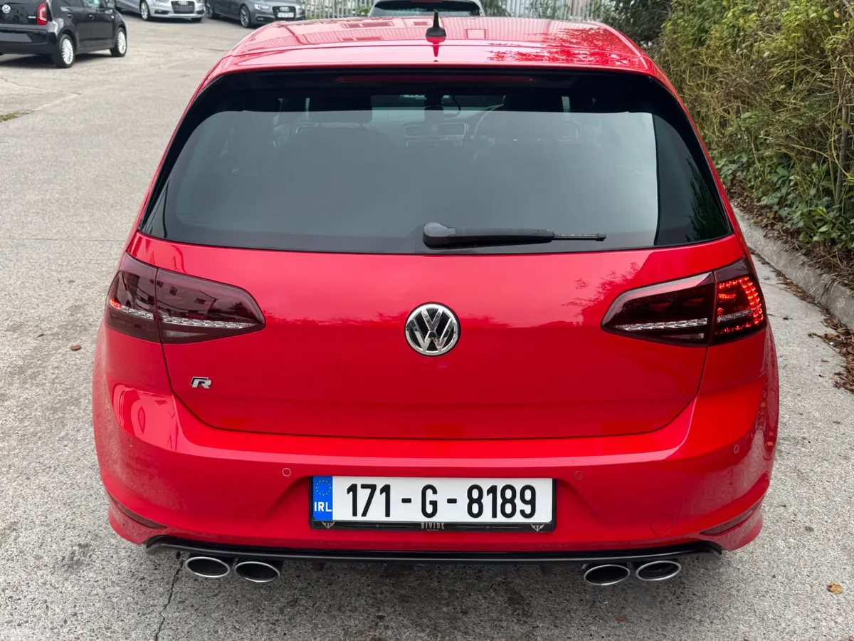 Volkswagen Golf Hatchback, Petrol, 2017, Red