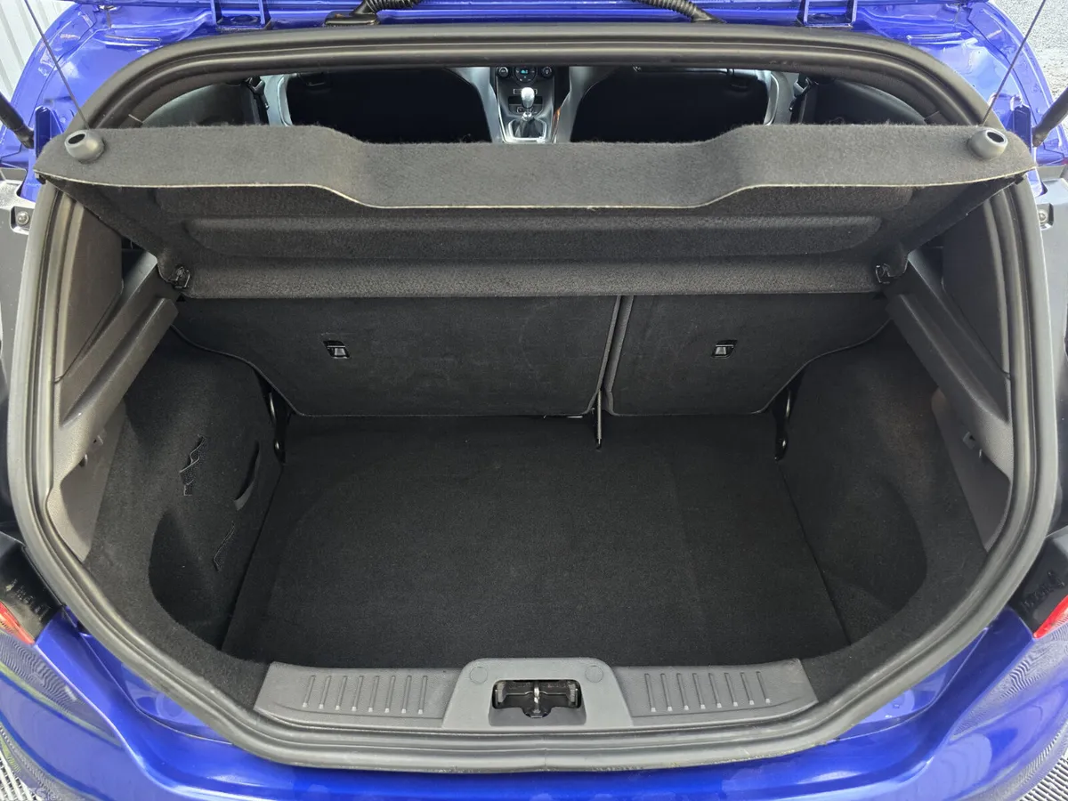 Ford Fiesta Hatchback, Petrol, 2014, Blue
