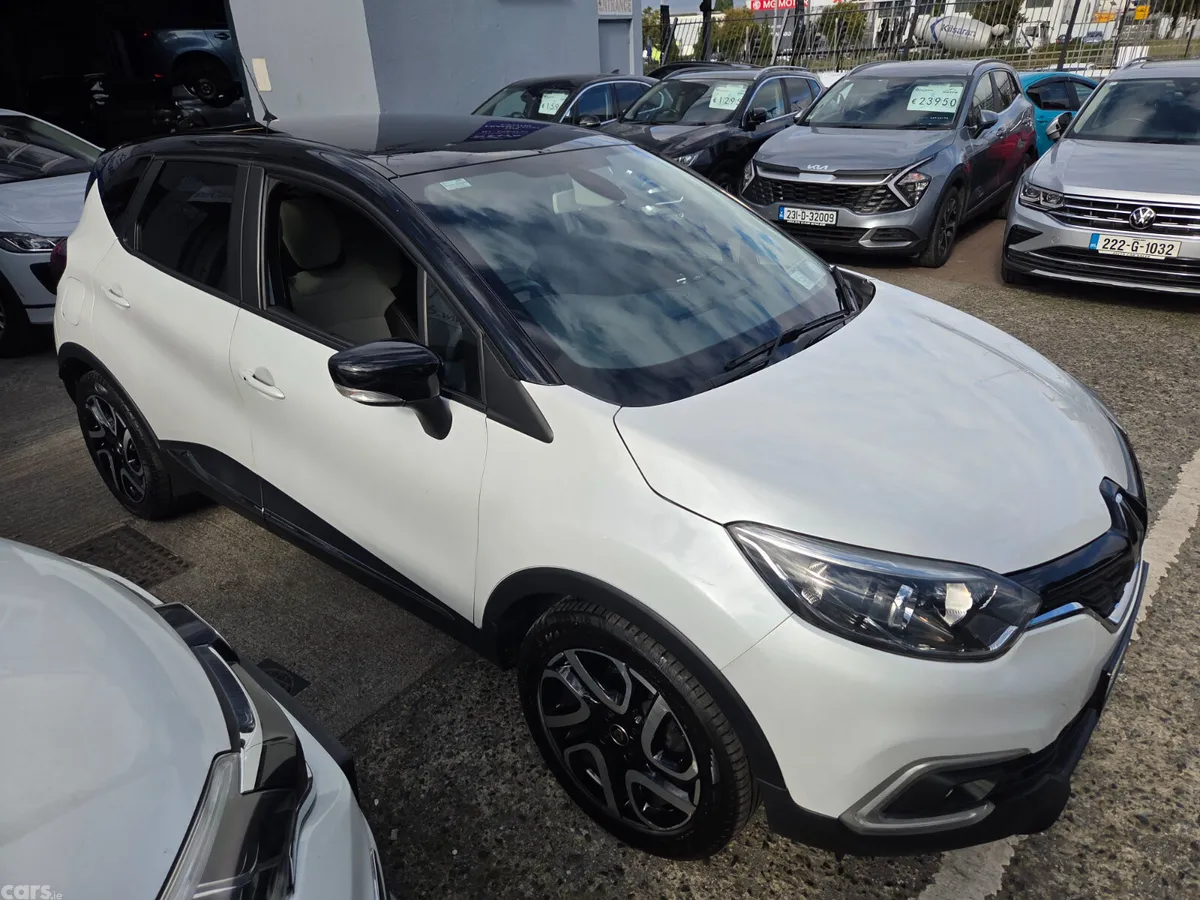 Renault Captur Hatchback, Petrol, 2020, White