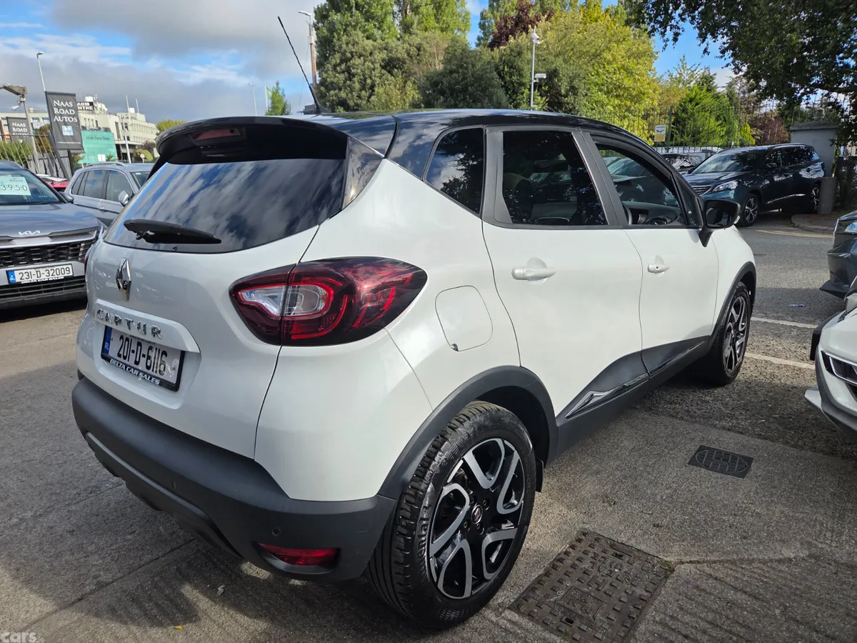 Renault Captur Hatchback, Petrol, 2020, White