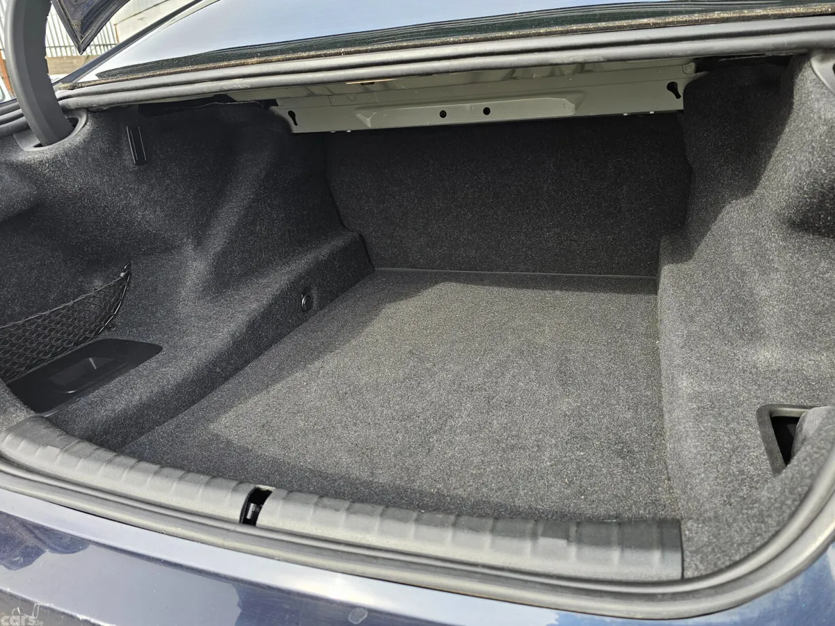 BMW 5-Series Saloon, Diesel, 2018, Blue