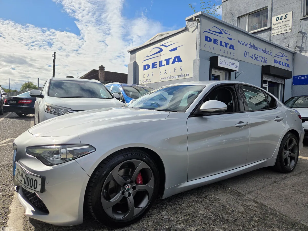 Alfa Romeo Giulia Saloon, Diesel, 2018, Silver