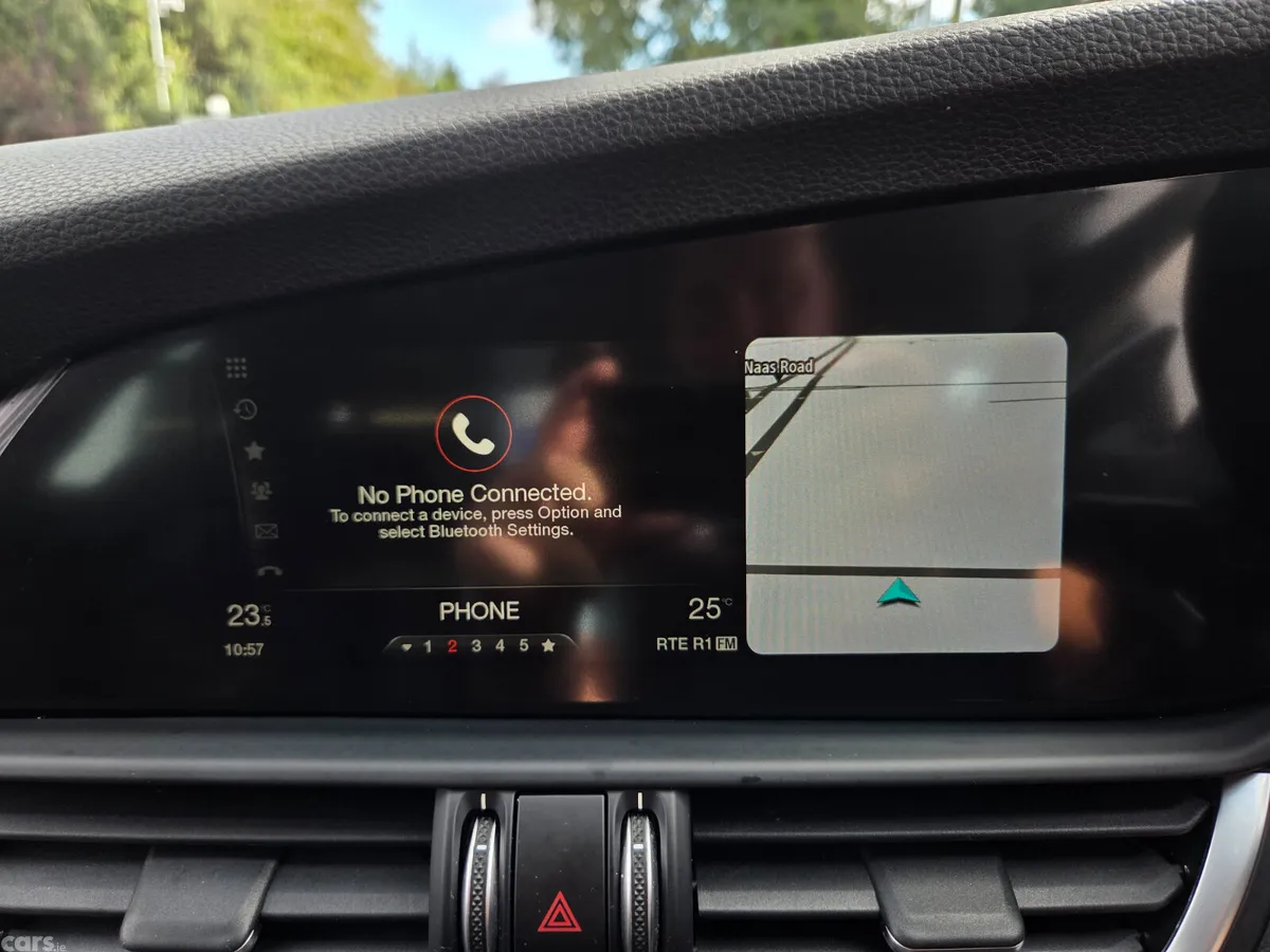 Alfa Romeo Giulia Saloon, Diesel, 2018, Silver