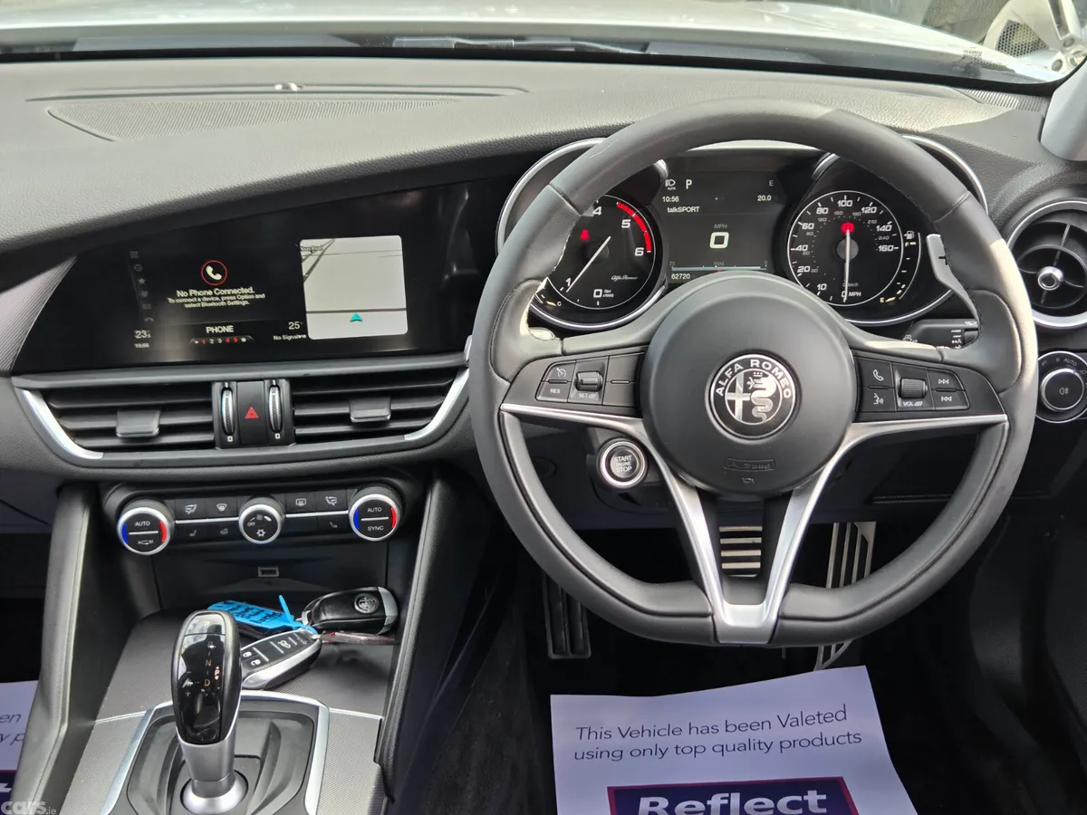 Alfa Romeo Giulia Saloon, Diesel, 2018, Silver