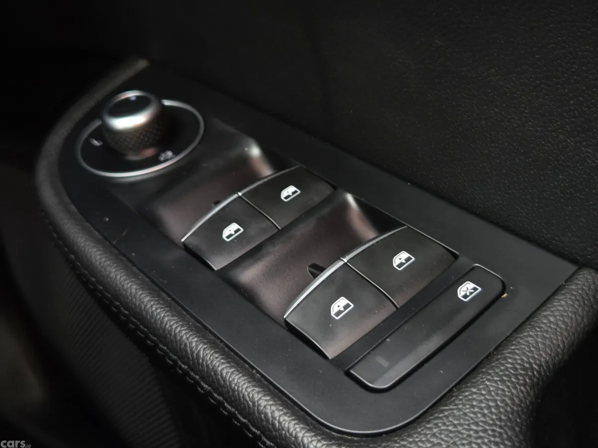 Alfa Romeo Giulia Saloon, Diesel, 2018, Silver