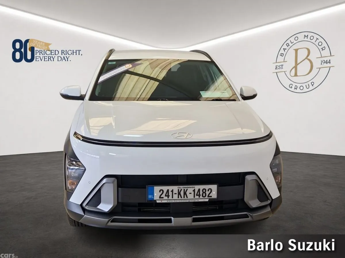 Hyundai KONA MPV, Petrol, 2024, White
