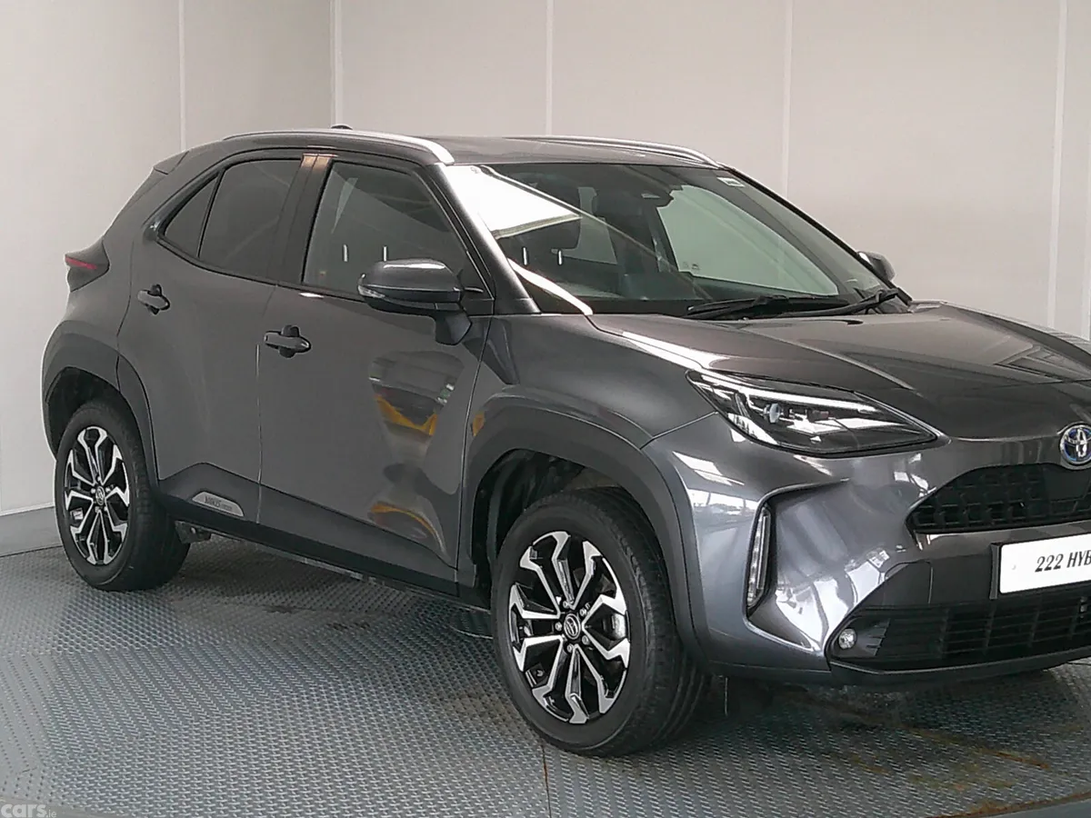 Toyota Yaris SUV, Petrol Hybrid, 2022, Grey