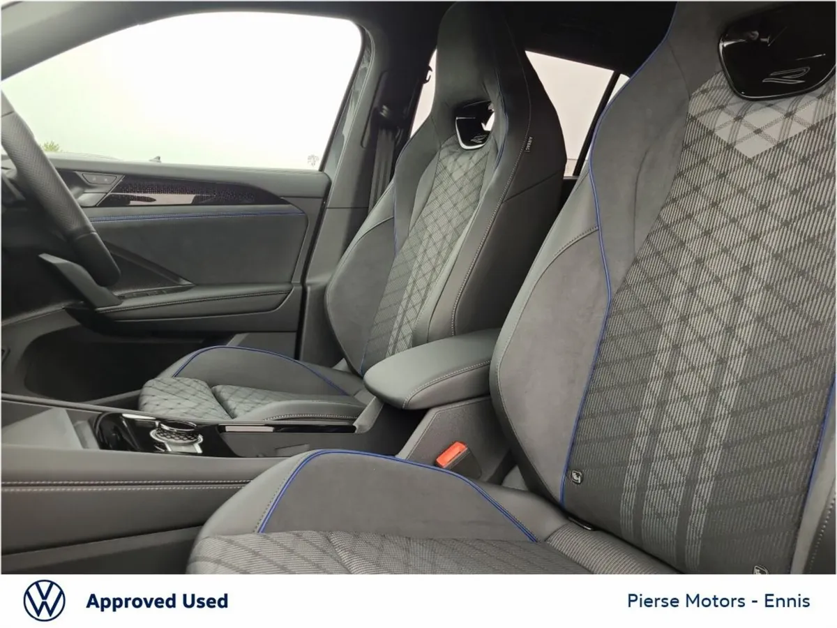 Volkswagen Tayron Estate, Petrol Plug-in Hybrid, 2026, Grey