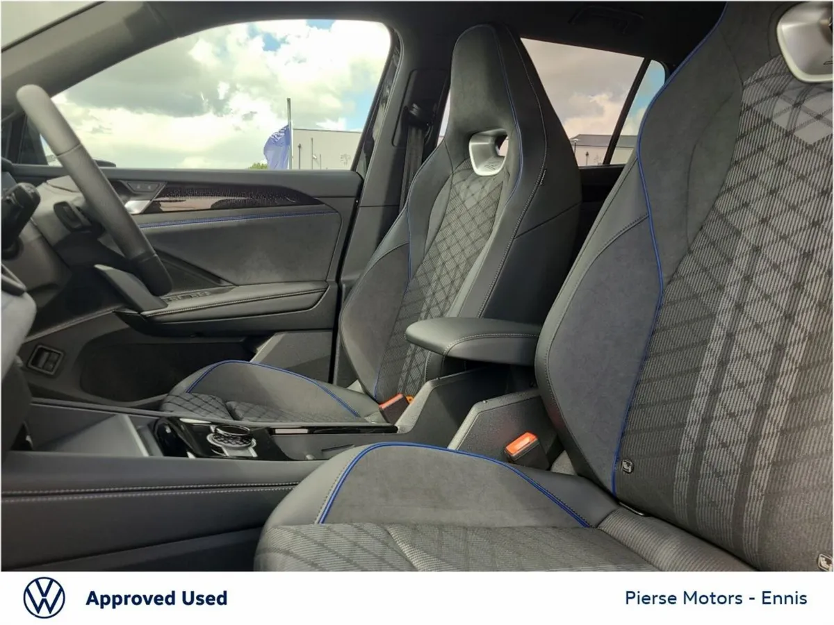 Volkswagen Tayron Estate, Petrol Plug-in Hybrid, 2026, Black