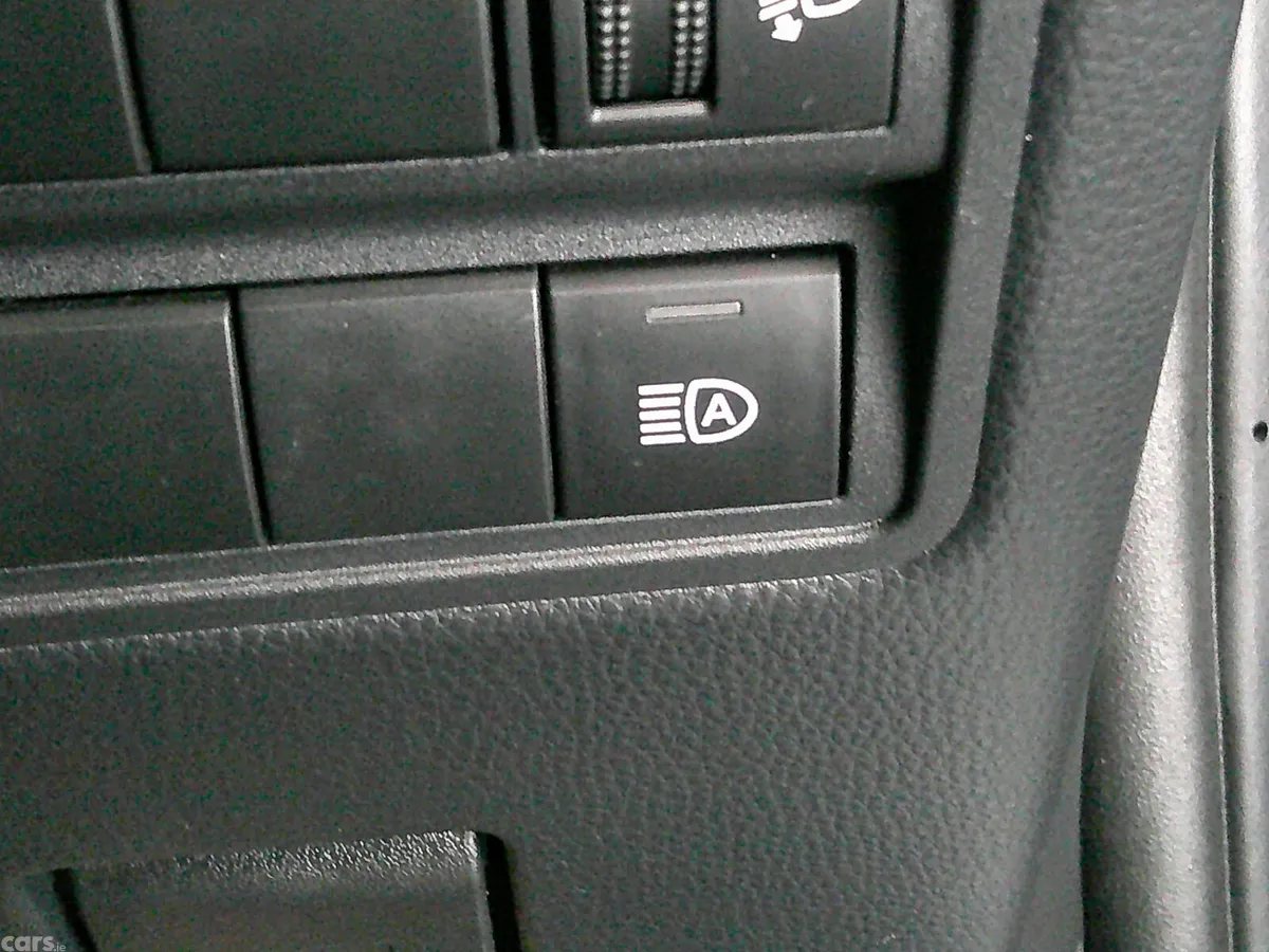 Toyota Yaris SUV, Petrol Hybrid, 2022, Grey