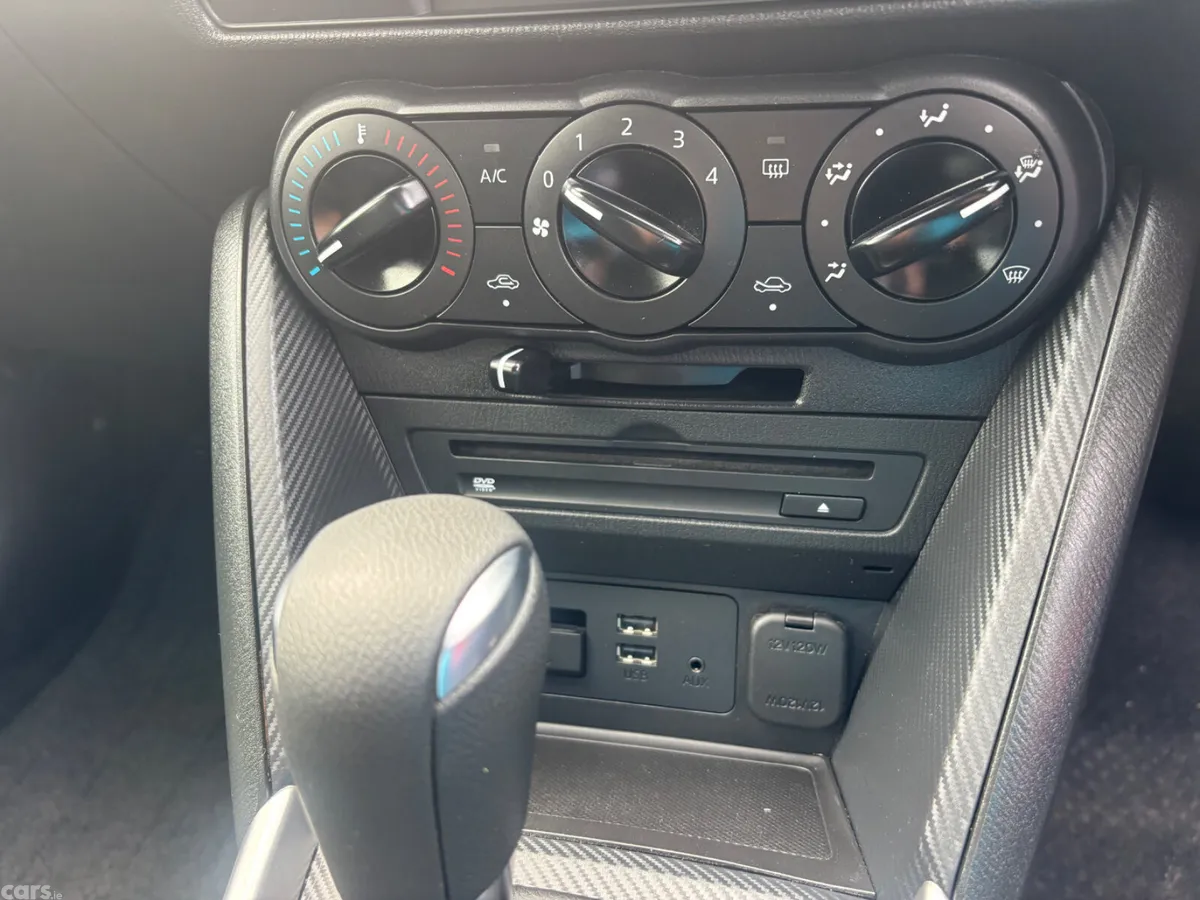 Mazda Demio Hatchback, Petrol, 2015, Blue