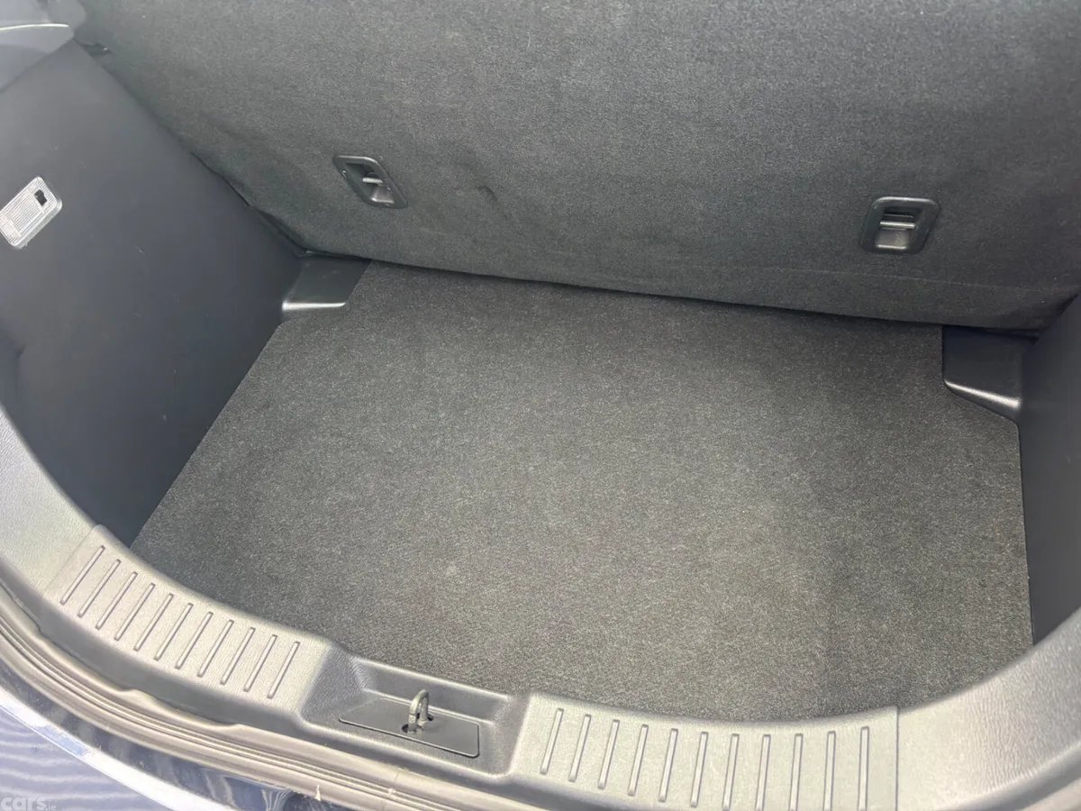 Mazda Demio Hatchback, Petrol, 2015, Blue