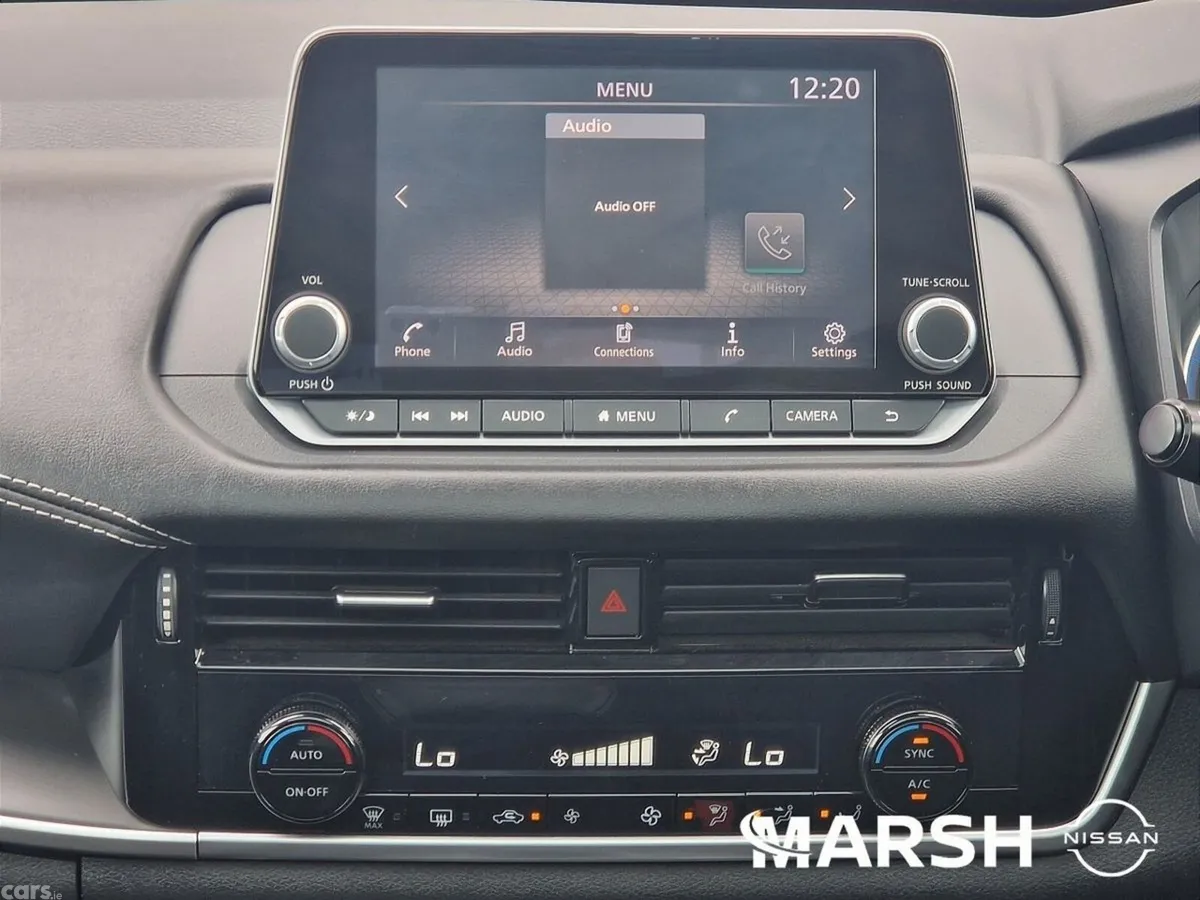 Nissan Qashqai MPV, Petrol Hybrid, 2023, Red