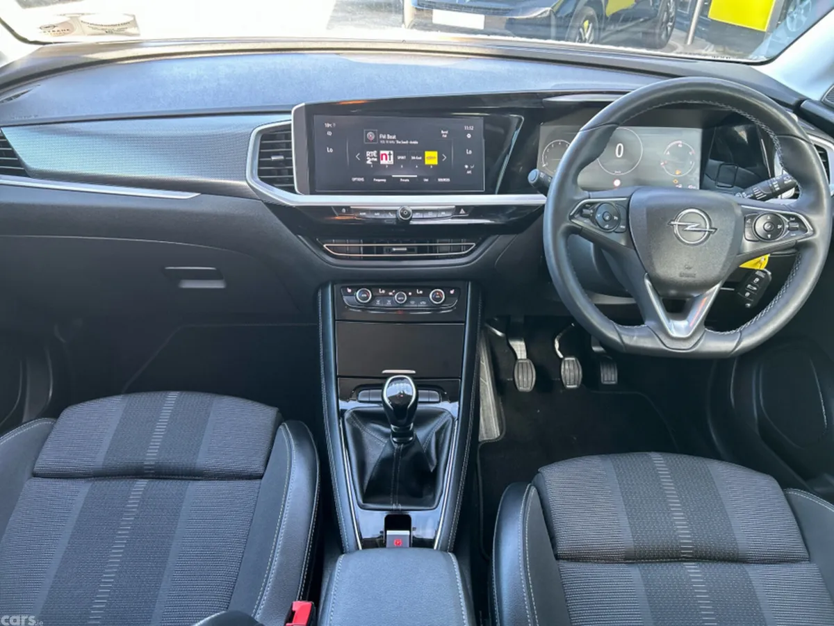 Opel Grandland MPV, Petrol, 2024, White