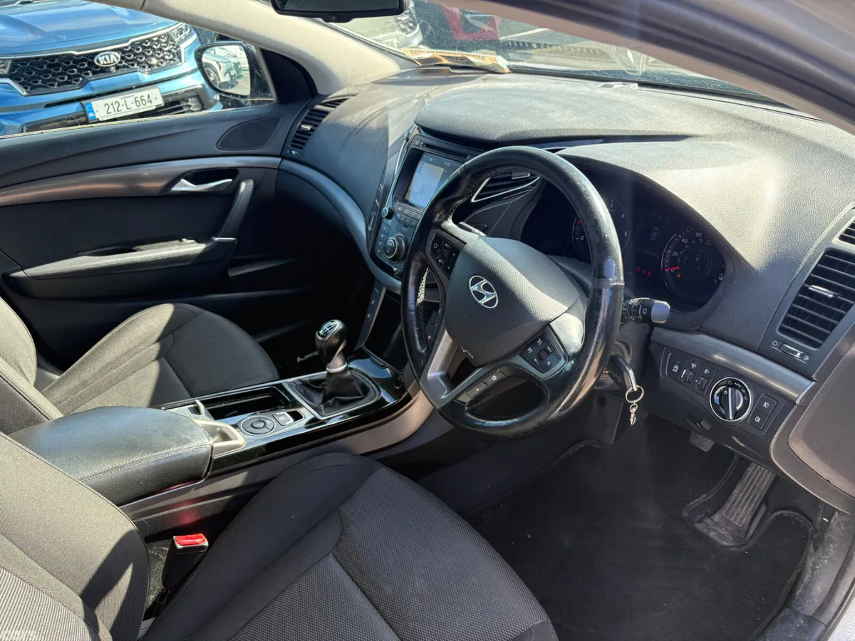 Hyundai i40 Estate, Diesel, 2015, Silver