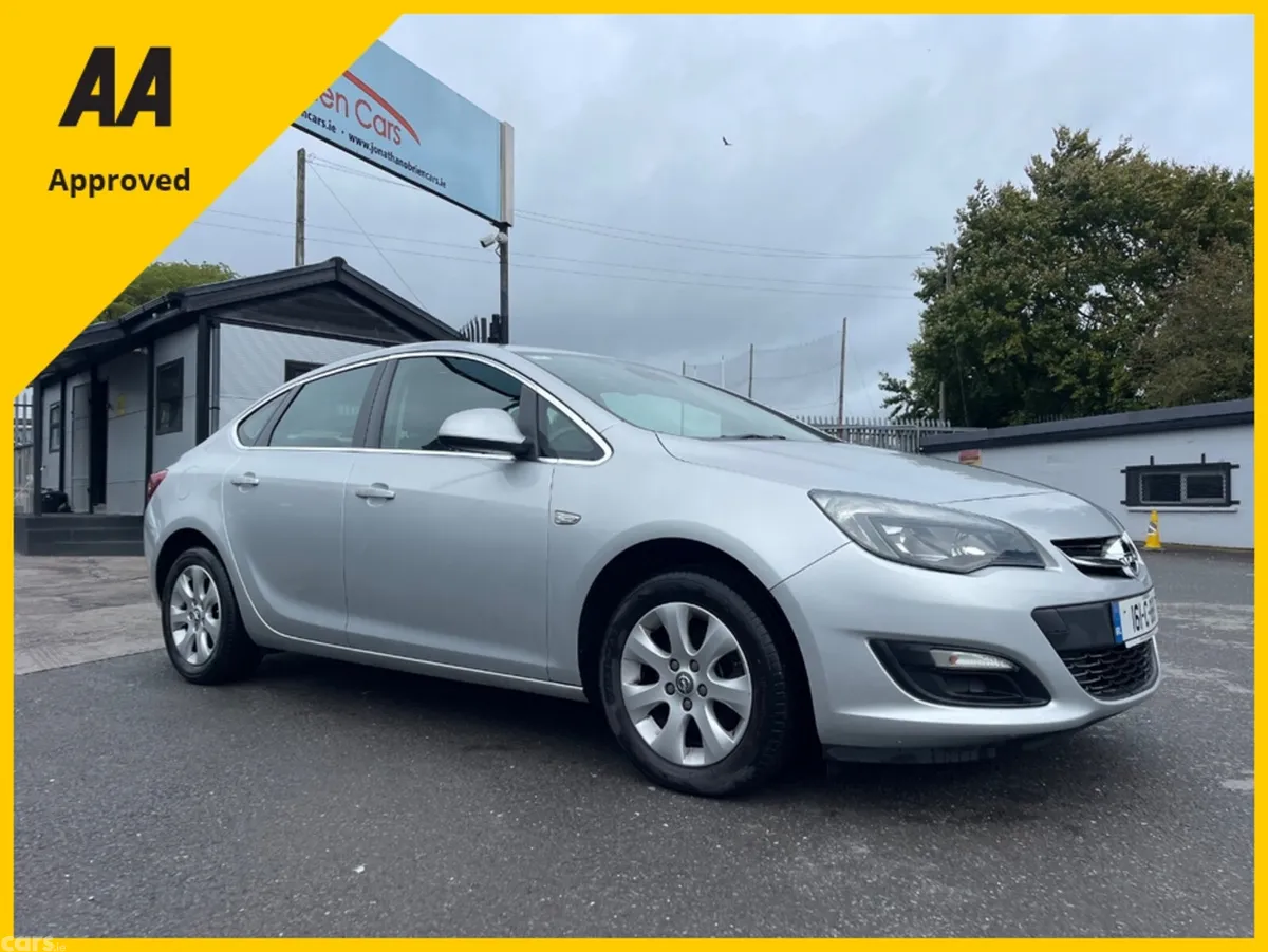 Opel Astra Saloon, Diesel, 2016, Silver