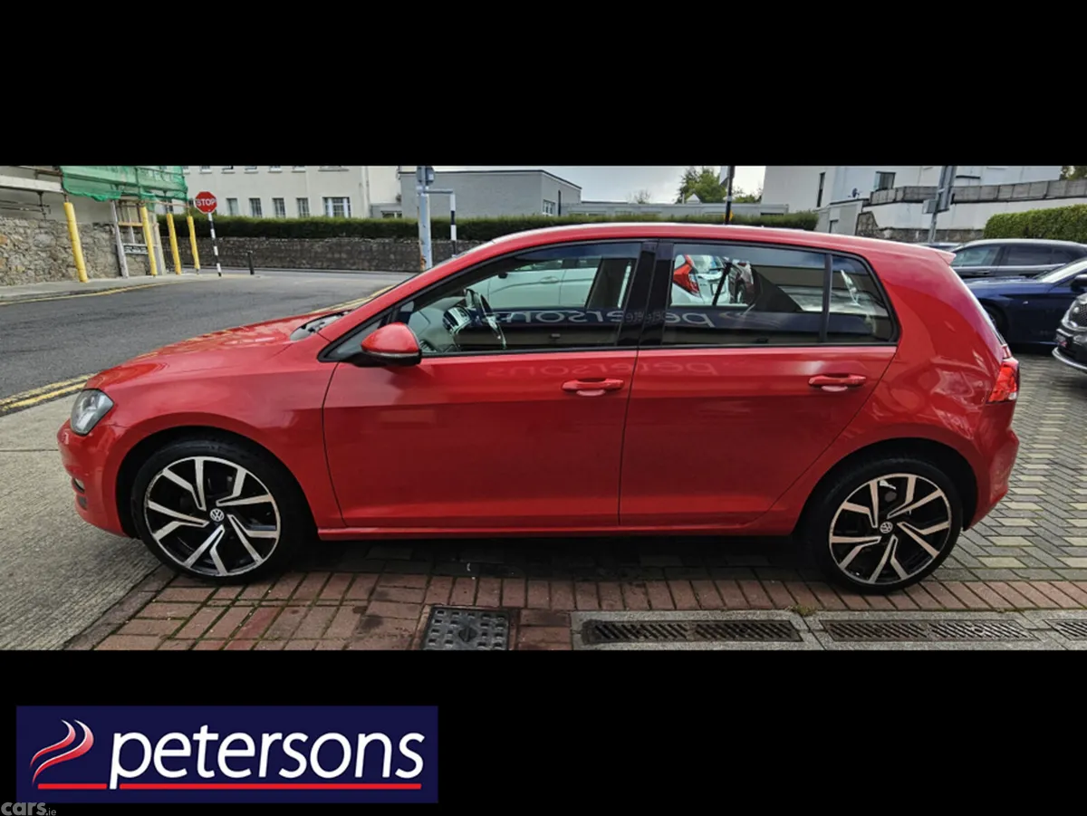 Volkswagen Golf Hatchback, Diesel, 2015, Red