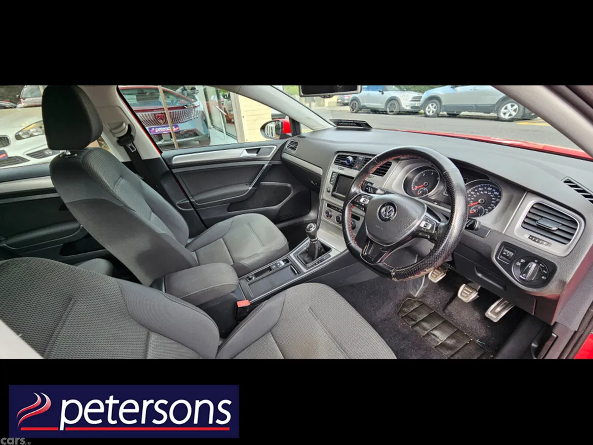 Volkswagen Golf Hatchback, Diesel, 2015, Red