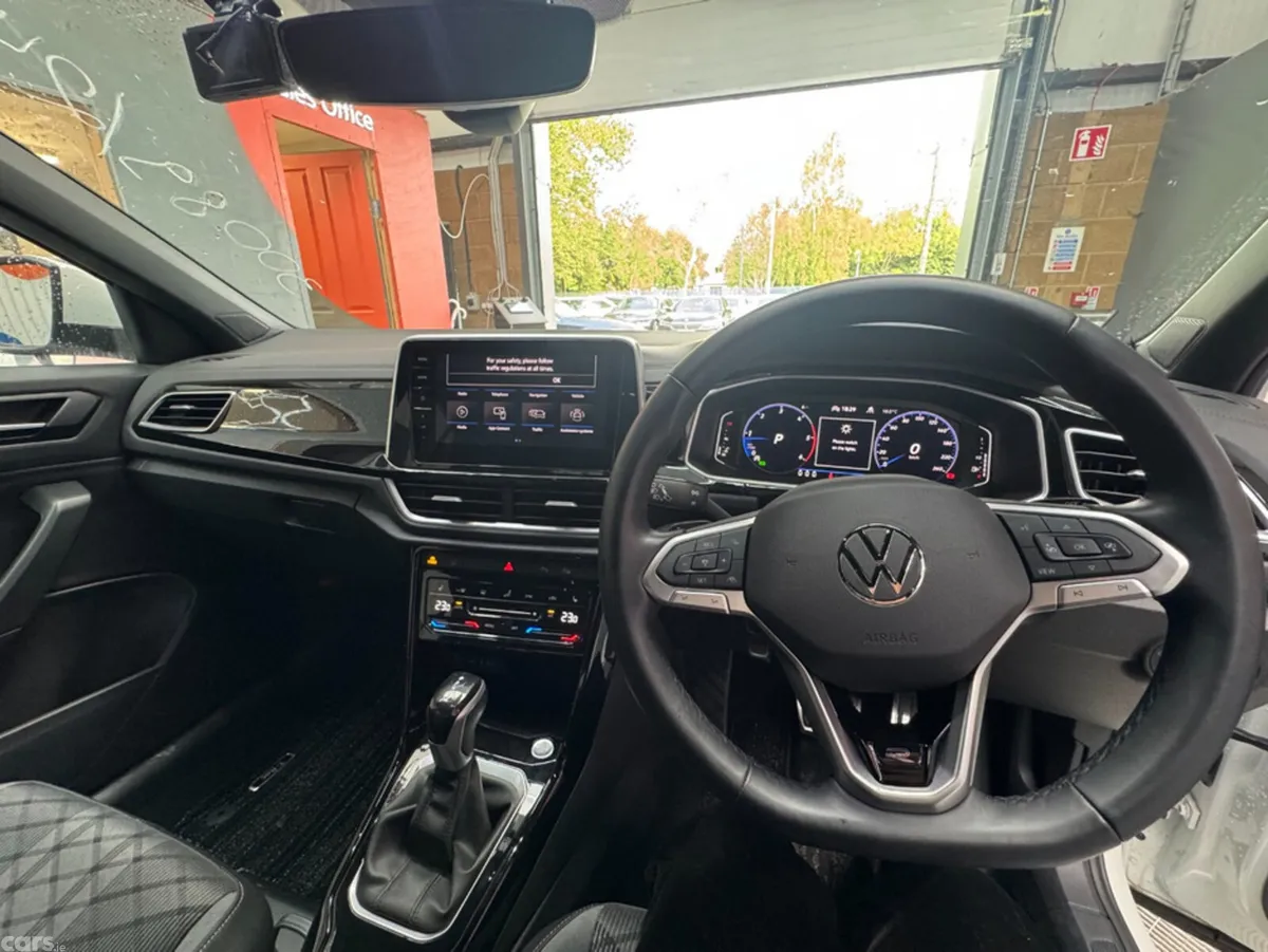 Volkswagen T-Roc SUV, Diesel, 2024, White