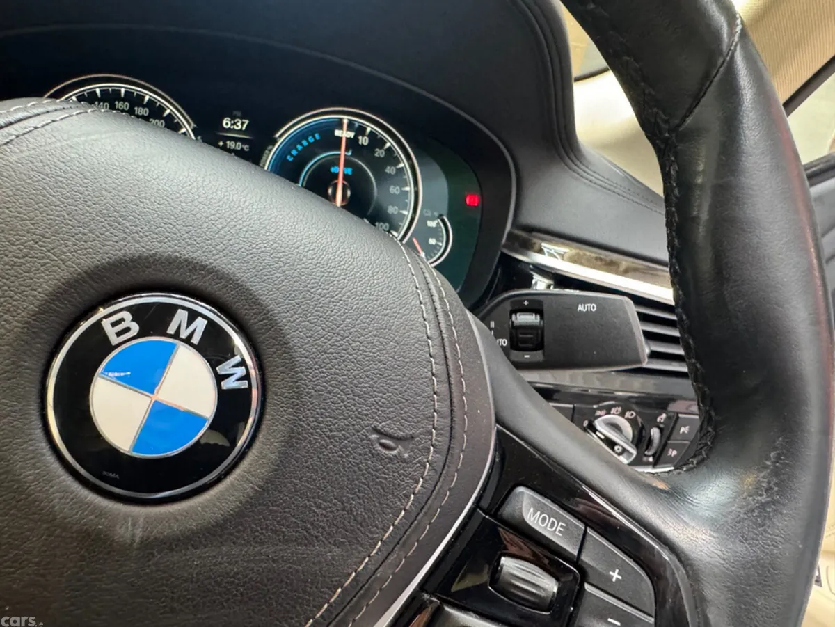 BMW 5-Series Saloon, Petrol, 2017, Blue