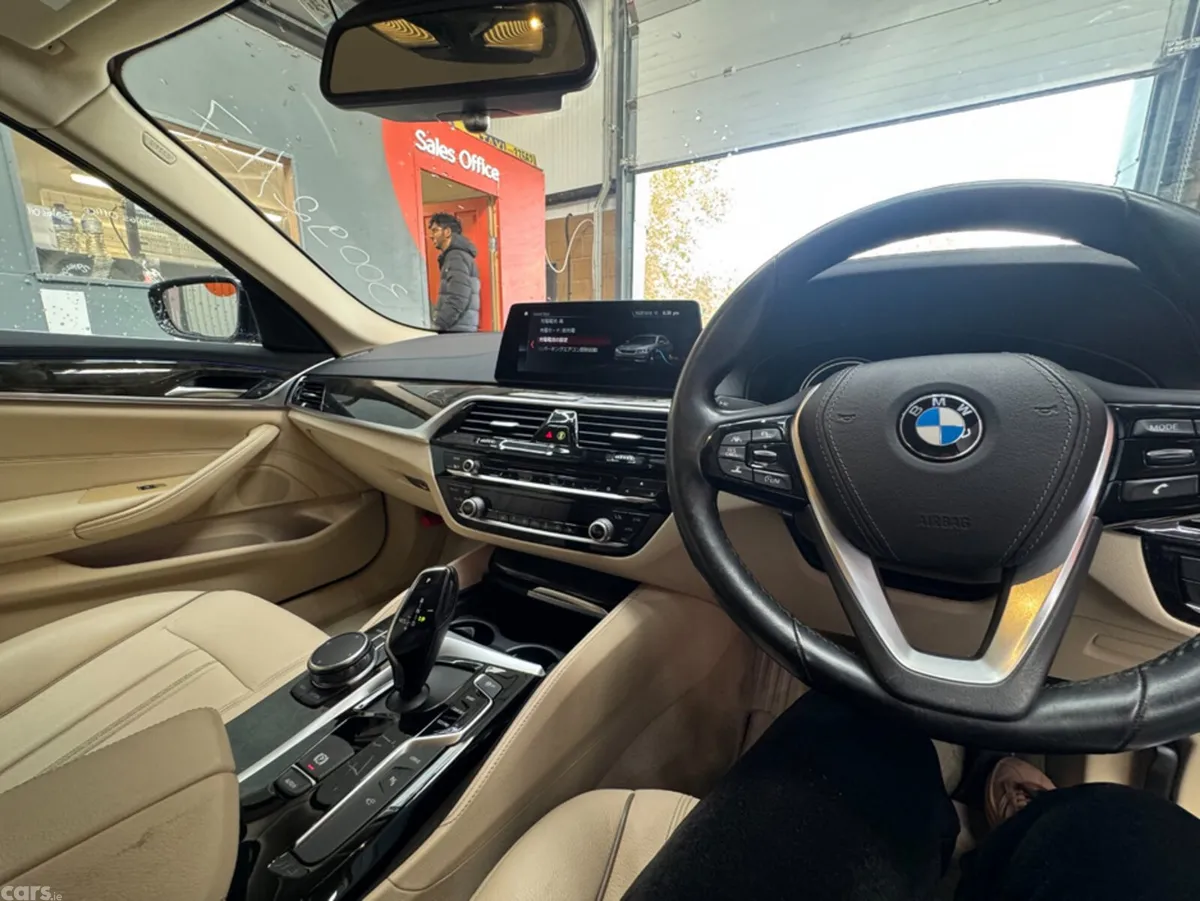 BMW 5-Series Saloon, Petrol, 2017, Blue