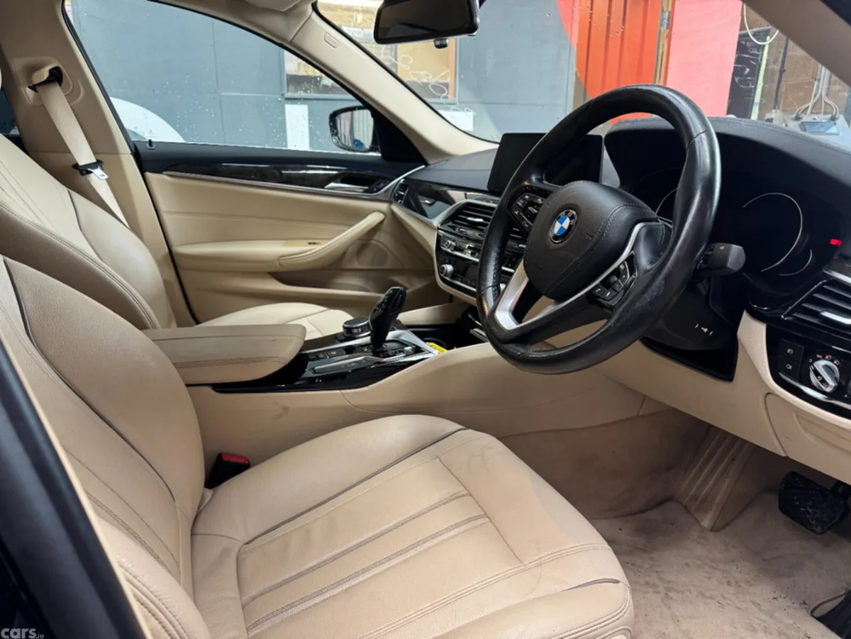 BMW 5-Series Saloon, Petrol, 2017, Blue