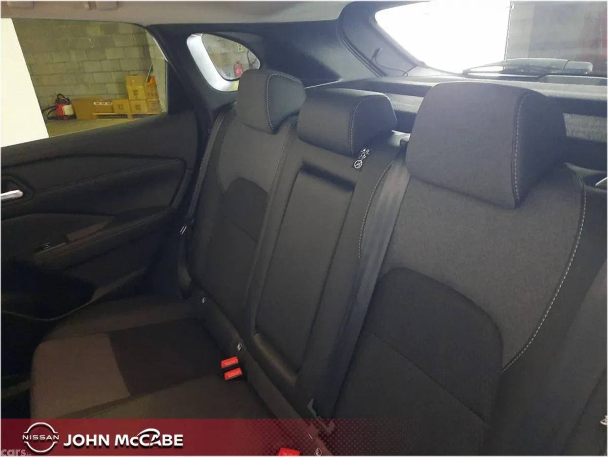 Nissan Qashqai MPV, Petrol Hybrid, 2025, Black