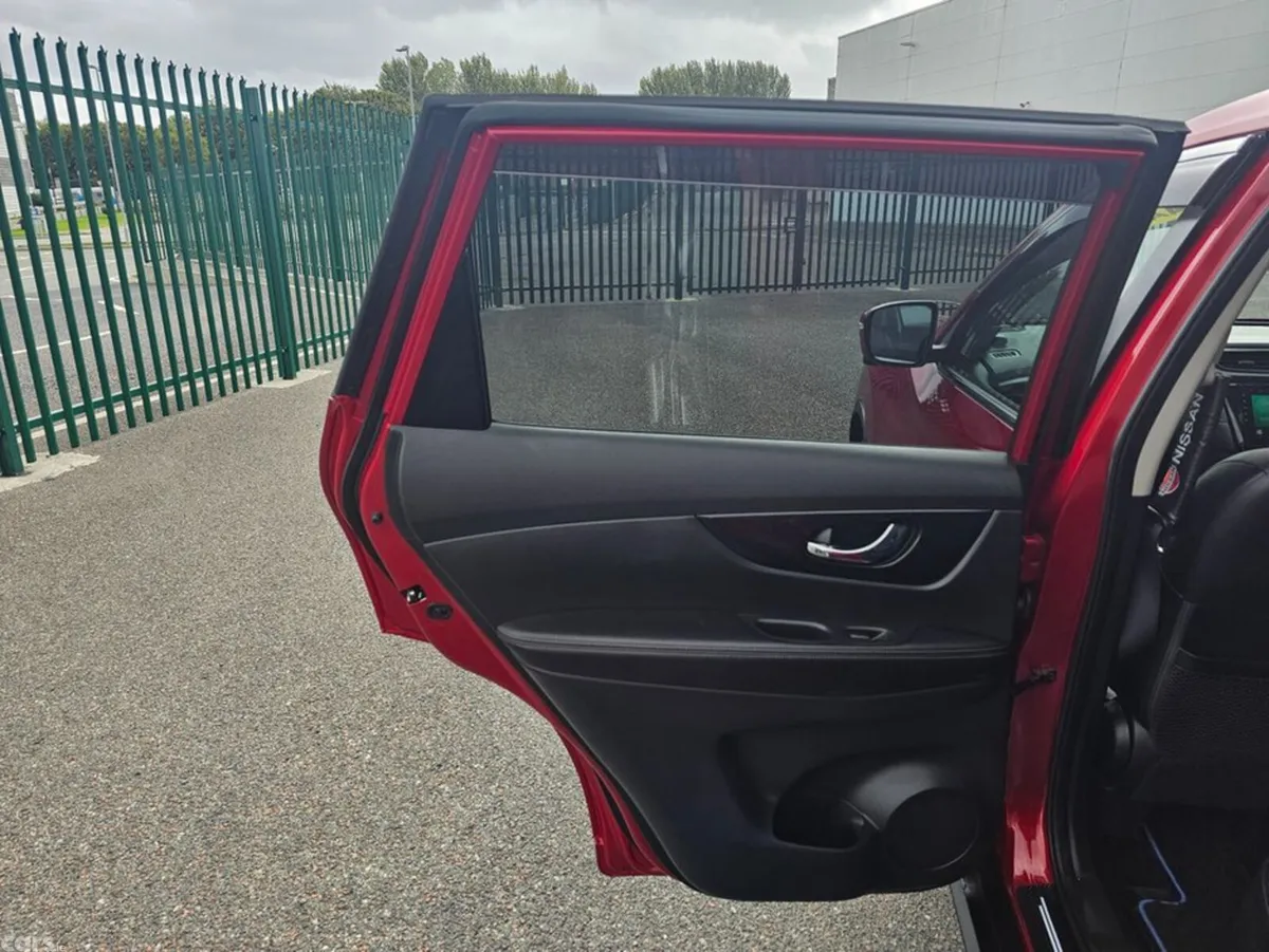 Nissan X-Trail SUV, Petrol, 2020, Red