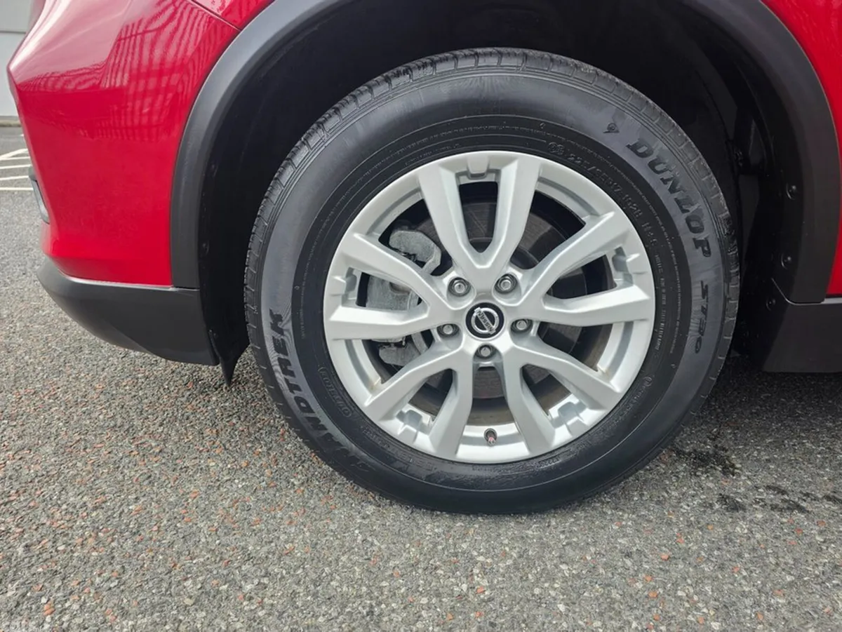 Nissan X-Trail SUV, Petrol, 2020, Red